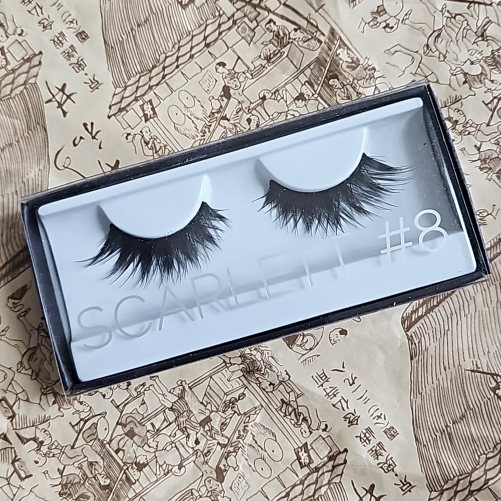 Huda Beauty Scarlett #8 Lashes